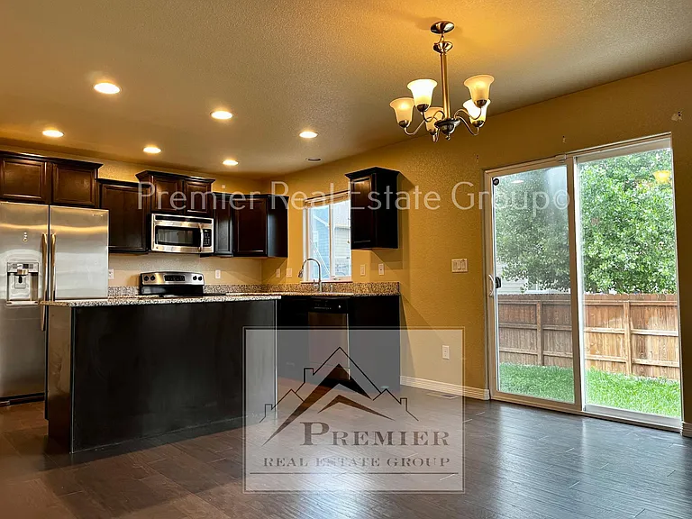 6118 Journey Dr — Photo 5