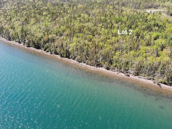 2 Perry Ln, Lennox Passage, NS B0E 1K0