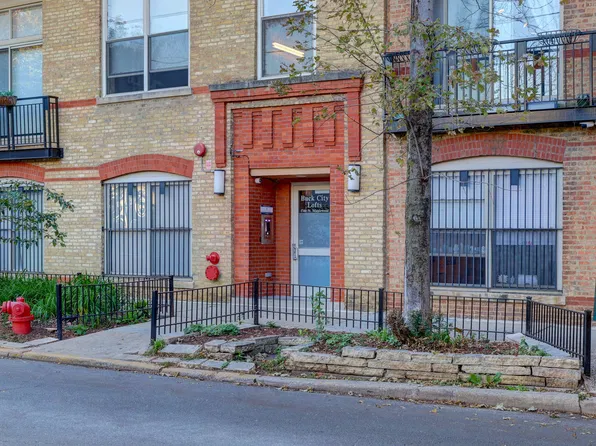 1740 N Maplewood Ave APT 103, Chicago, IL 60647
