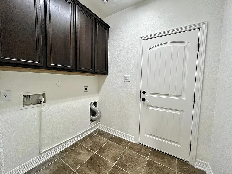 13724 Altamirano — Photo 34