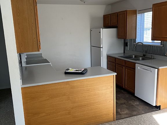 4th image of 111 S Yellowstone Ave APT 2