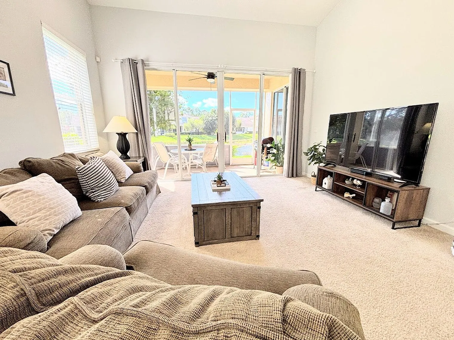 3 bed, 2.0 bath, $3,690 — Photo 2