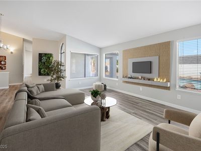 3605 N Torrey Pines Dr, Las Vegas, NV, 89108