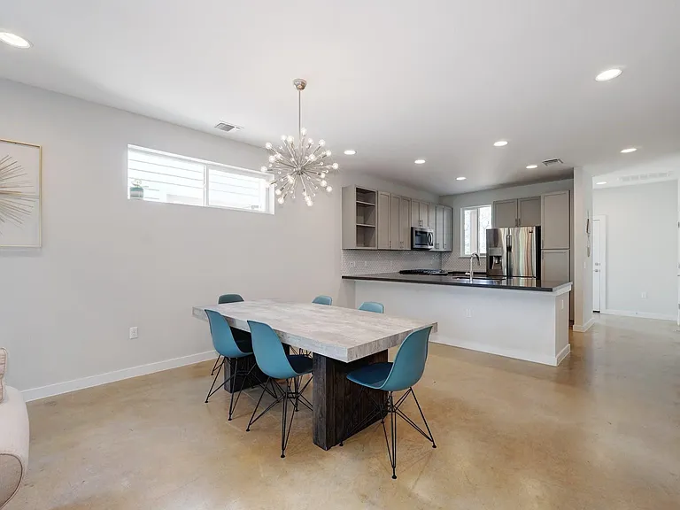 3108 Aldwyche Dr — Photo 9