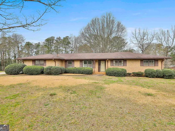 337 Dickson St, Fayetteville, GA 30214