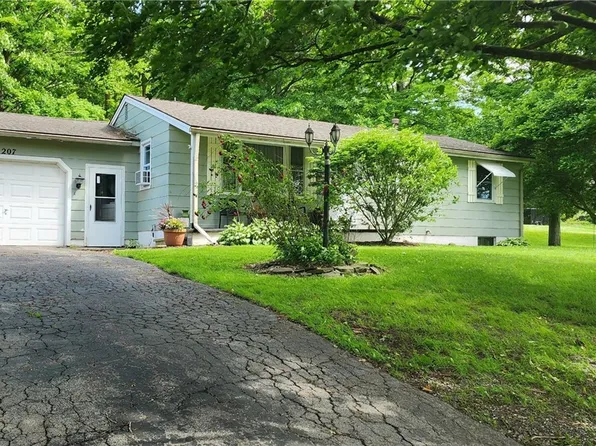 207 County Road 7, Clifton Springs, NY 14432
