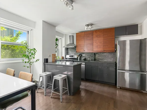 175 Willoughby Street 3C image 3 of 4