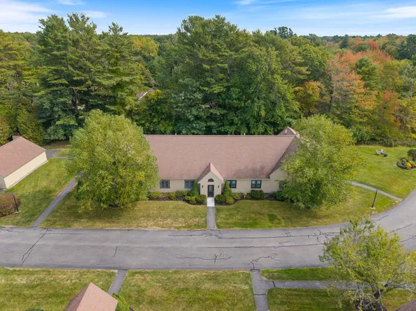 5 Cheshire Meadows Lane #5, Kennebunk, ME 04043