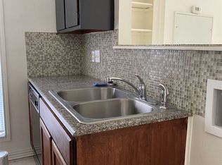 1524 Hawk Tree Dr APT B, College Station, TX 77845