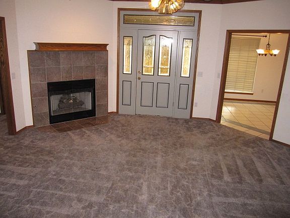 2nd image of 2420 Arlington Dr