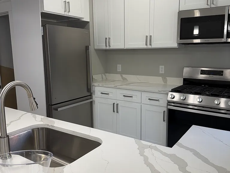 798 N Grantley St — Photo 10