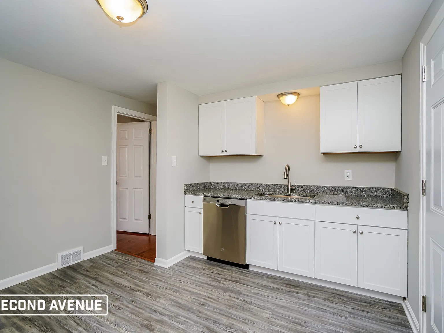 3 bed, 1.0 bath, 1652 sqft, $1,495 — Photo 4