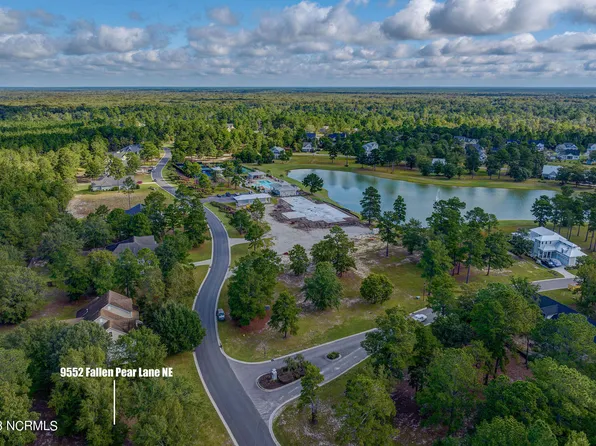 9552 Fallen Pear Lane NE, Leland, NC 28451