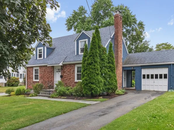 79 Cedarwood Ave, Waltham, MA 02453