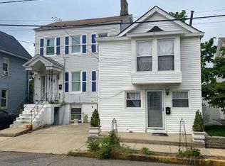 34 Church St, Keyport, NJ 07735