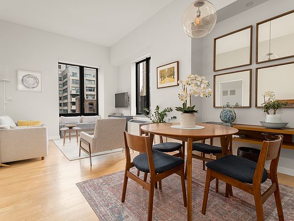 4th image of 450 E 83rd St APT 5K