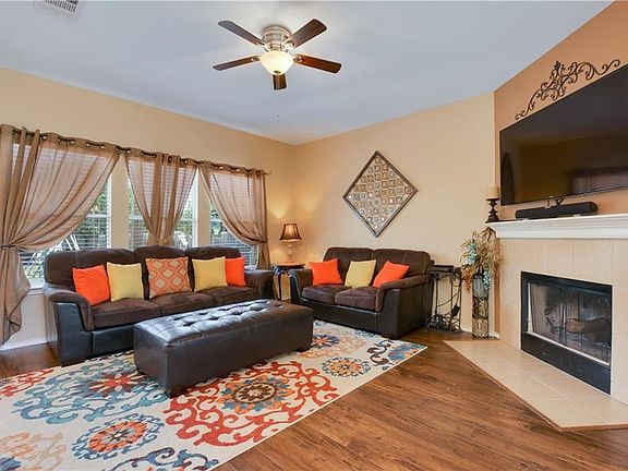 5th image of 200 Flinn St