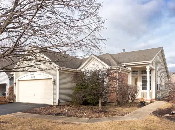 21010 W Torrey Pines Ct, Plainfield, IL 60544
