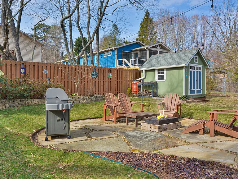 Swannanoa Ave — Photo 21
