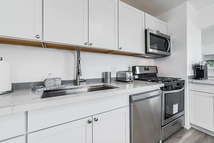 612 S 18th St — Photo 91