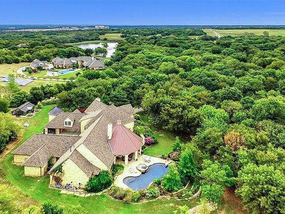 3rd image of 262 Elm Hollow Ct