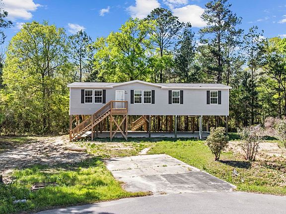 4th image of 8376 Huntington Ct.