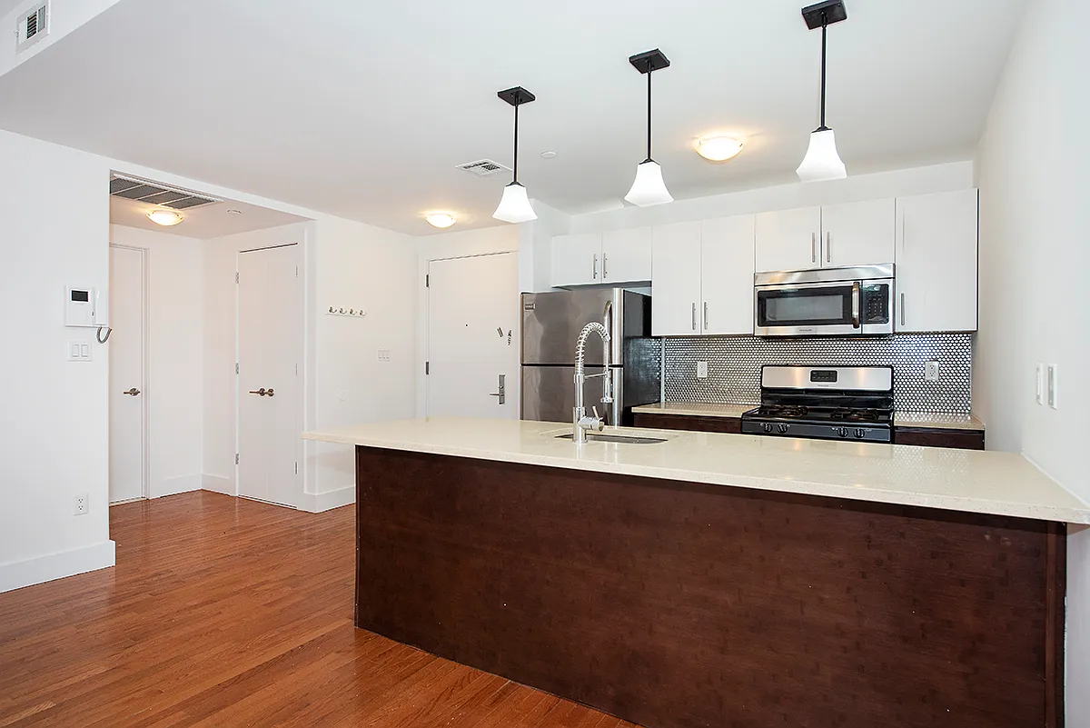 80 Meserole Street — Photo 1