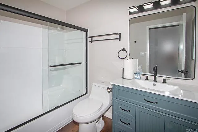3 bed, 1215 sqft, $4,695 — Photo 3