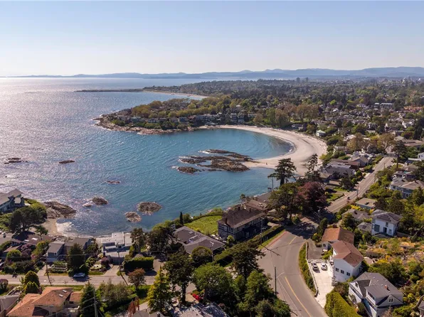 100 King George Ter, Oak Bay, BC V8S 2J9