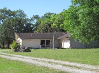 10460 Bayshore Rd, North Fort Myers, FL 33917
