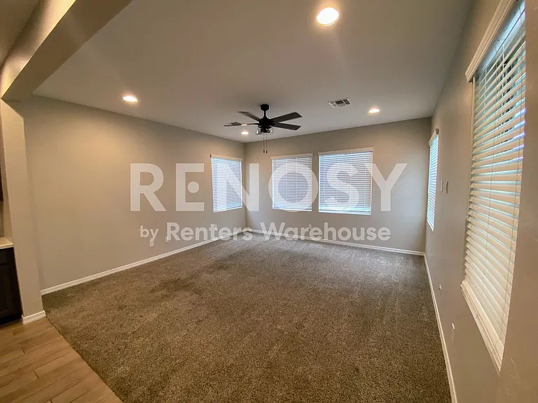 11769 W Mobile Ln — Photo 5