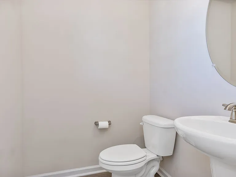 132 Machrie Loop #B — Photo 16