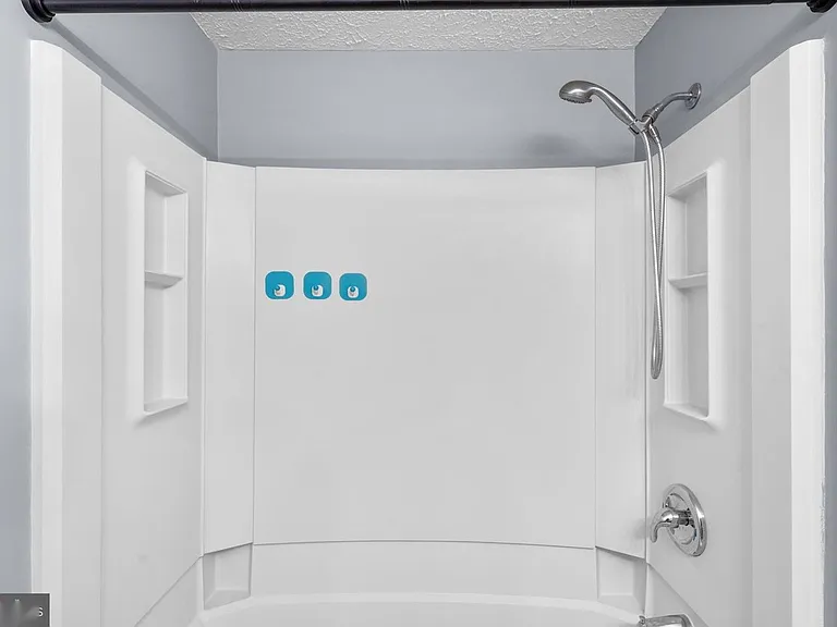 701 Heather Ridge Dr #J — Photo 17