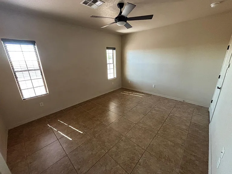 1427 N Avenida Serenidad Ave — Photo 18