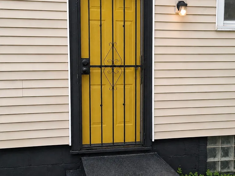 6921 E 4th Ave — Photo 5