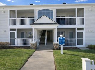 2775 S Knightsbridge Cir, Ann Arbor, MI