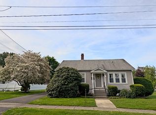 28 Kenwood St, Greenfield, MA 01301