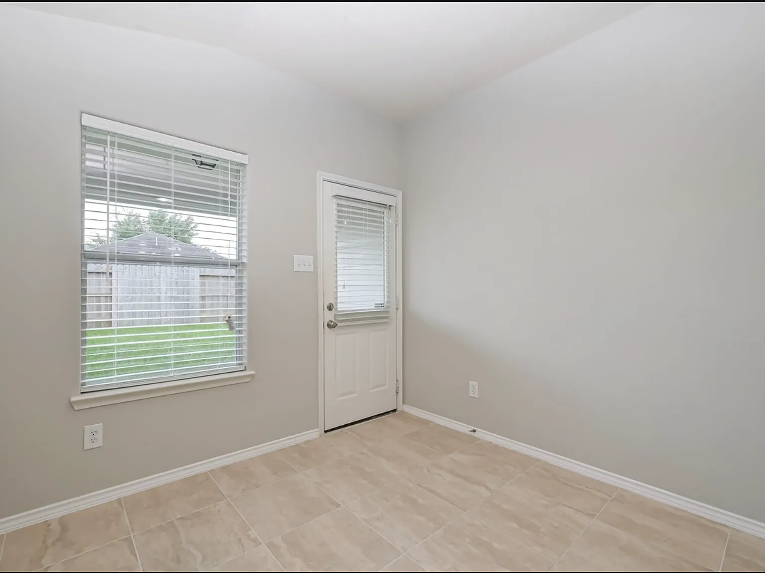 3 bed, 1609 sqft, $2,000 — Photo 3