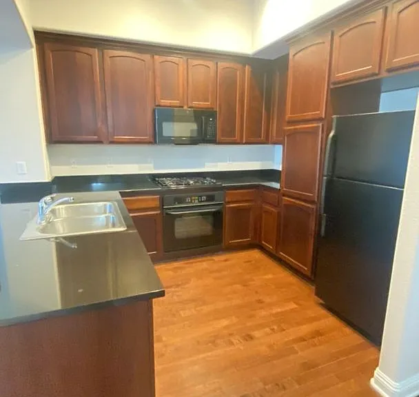38 E Serene Ave #304 — Photo 6