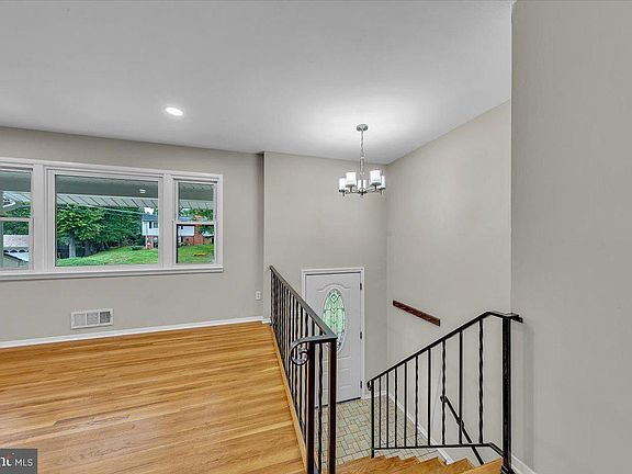 5th image of 9301 Ashmeade Dr