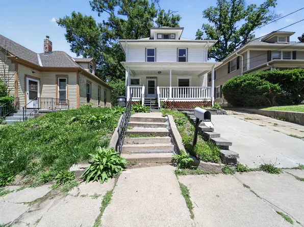 415 S 1st St, Council Bluffs, IA 51503