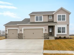 1413 S 2nd St, Eldridge, IA 52748