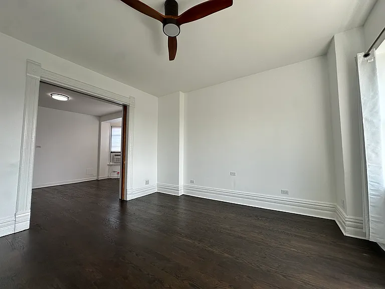 607 N Noble St #4 — Photo 12