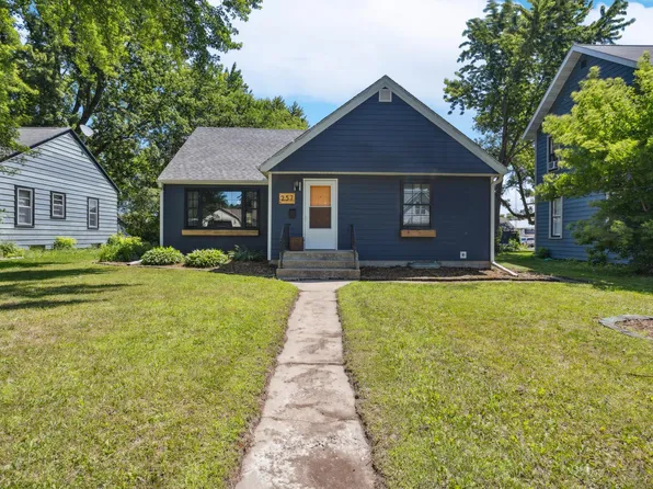 257 S Orange St, Waconia, MN 55387