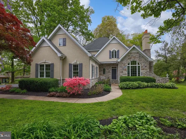 3270 Briarwood Blvd, Lancaster, PA 17601