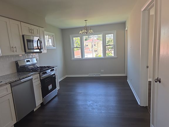 5th image of 2252 E 92nd Pl