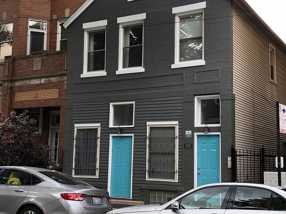 1st image of 1082 N Marshfield Ave APT 2F
