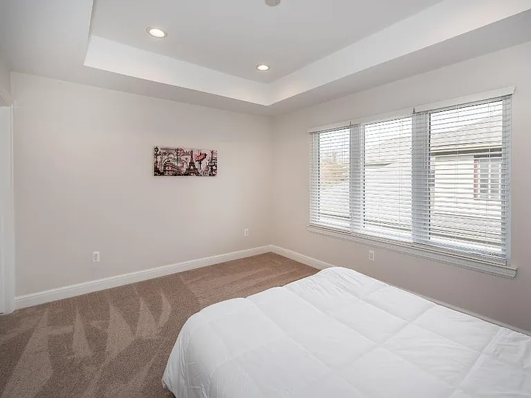 7488 Gramercy Cir — Photo 46