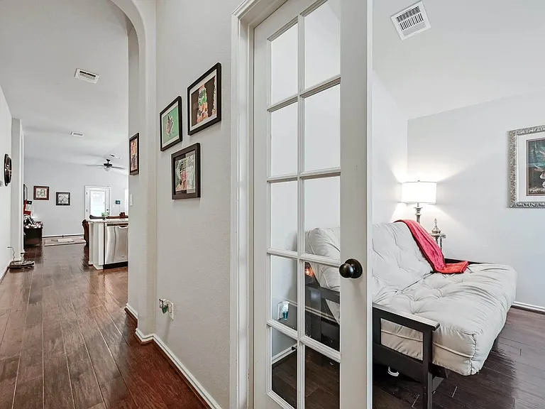 108 Brockston Dr — Photo 6