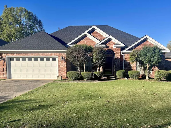 104 Nemours Ct, Maumelle, AR 72113